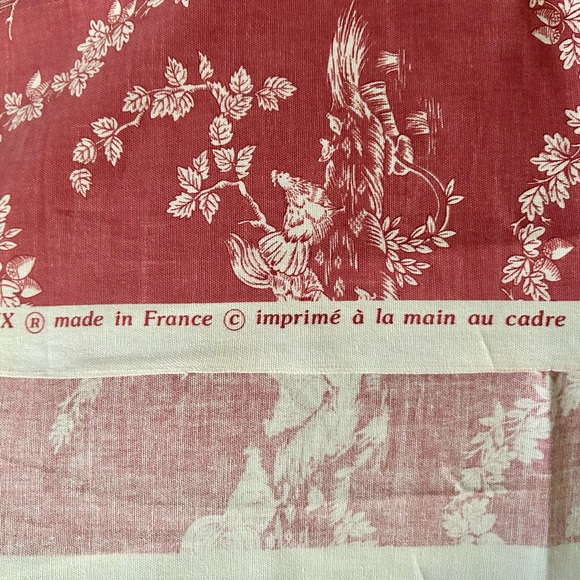 Pierre Deux Vintage Fabric Toile French Country scrap red pink faded - Picture 2 of 4
